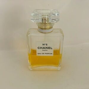 Chanel no 5 perfume